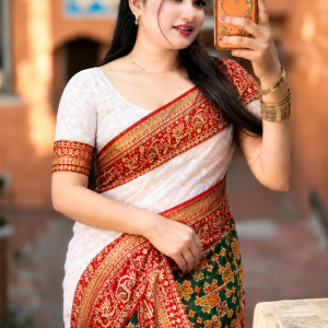 মহারানী শাড়ি